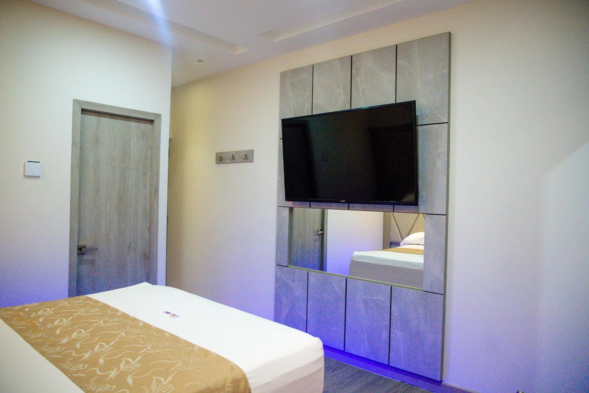 Hotel Byhours Circunvalar - Adults Only Barranquilla  Exterior photo